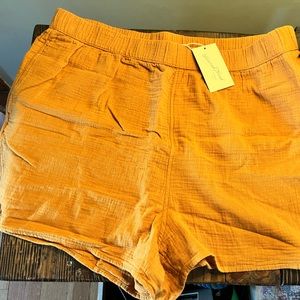 NEW Universal Threads Women’s Shorts